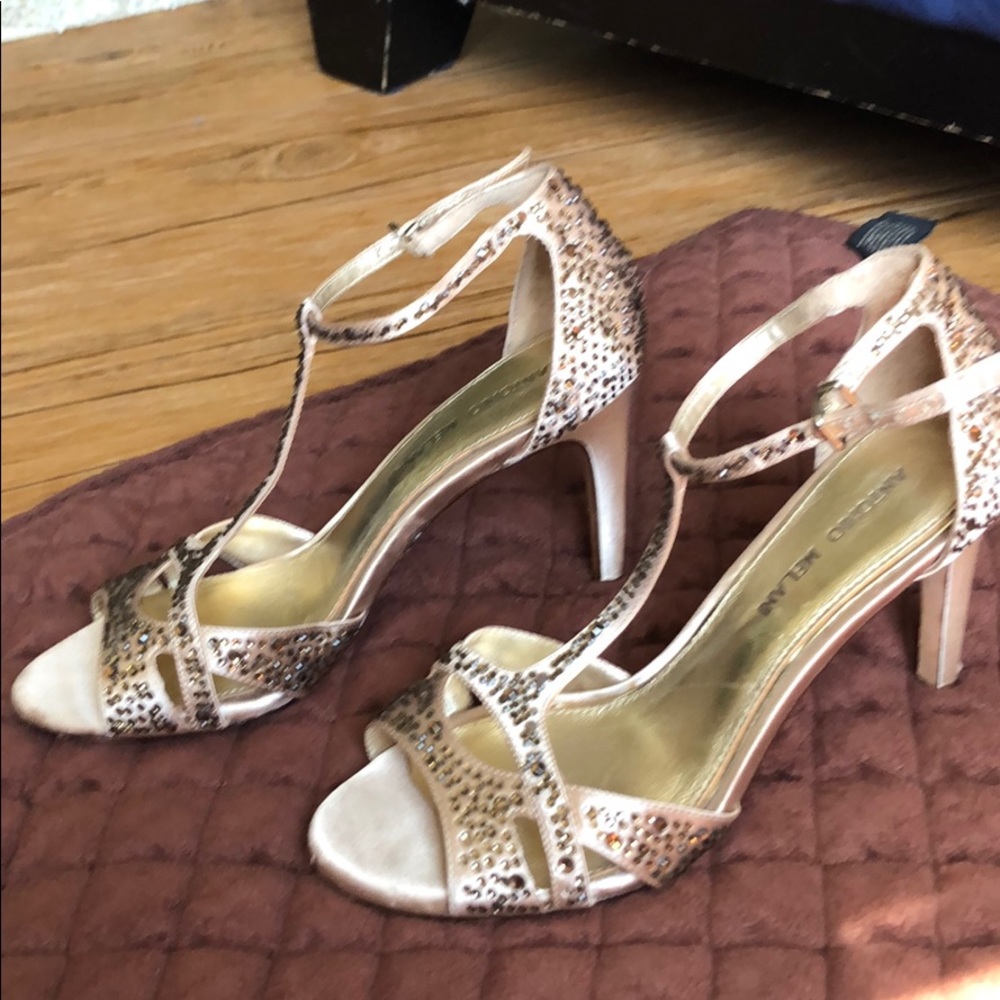 Wedding perfect! Antonio Milano gold high heels